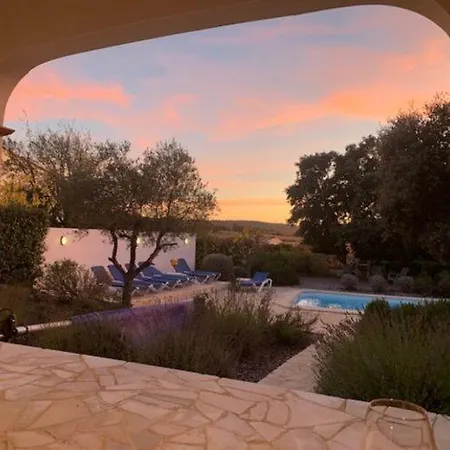Luxurious In With Pool Villa
