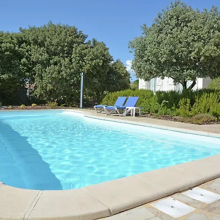 Luxurious In With Pool